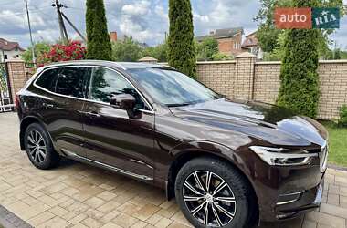 Внедорожник / Кроссовер Volvo XC60 2018 в 