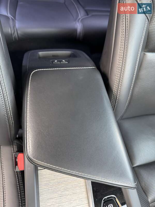 Внедорожник / Кроссовер Volvo XC60 2018 в Ивано-Франковске