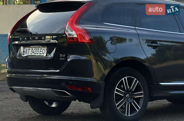 Внедорожник / Кроссовер Volvo XC60 2016 в 