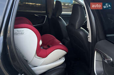 Внедорожник / Кроссовер Volvo XC60 2016 в 