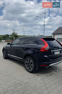 Внедорожник / Кроссовер Volvo XC60 2017 в 