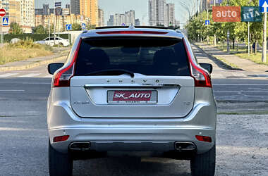 Внедорожник / Кроссовер Volvo XC60 2015 в 