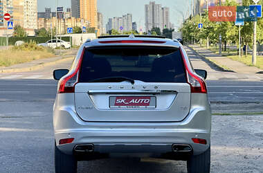 Внедорожник / Кроссовер Volvo XC60 2015 в 