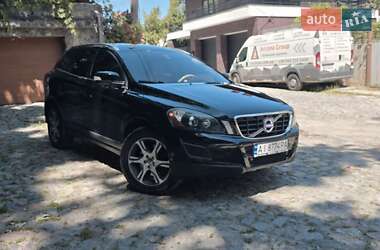 Внедорожник / Кроссовер Volvo XC60 2012 в 
