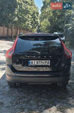 Внедорожник / Кроссовер Volvo XC60 2012 в 