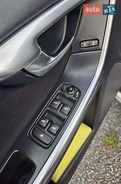 Внедорожник / Кроссовер Volvo XC60 2014 в 