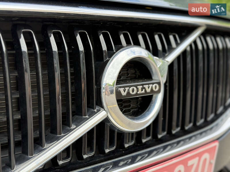 Внедорожник / Кроссовер Volvo XC60 2019 в Ровно