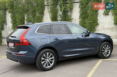 Внедорожник / Кроссовер Volvo XC60 2019 в 