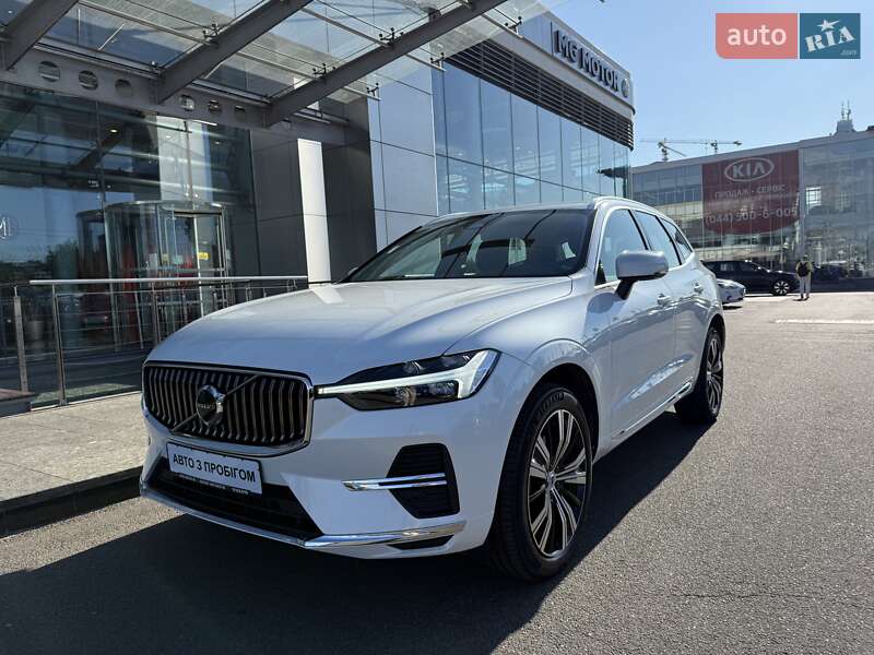 Volvo XC60 2022