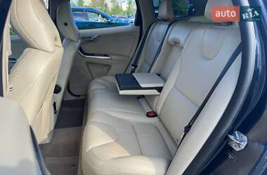 Внедорожник / Кроссовер Volvo XC60 2013 в 