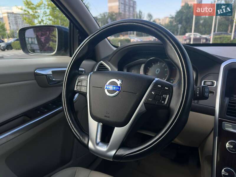 Позашляховик / Кросовер Volvo XC60 2013 в Києві