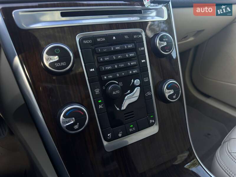Позашляховик / Кросовер Volvo XC60 2013 в Києві