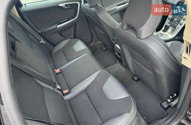 Внедорожник / Кроссовер Volvo XC60 2010 в 