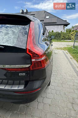 Внедорожник / Кроссовер Volvo XC60 2021 в 