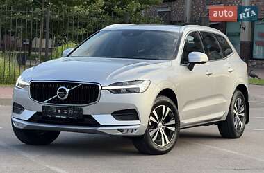 Внедорожник / Кроссовер Volvo XC60 2020 в Киеве