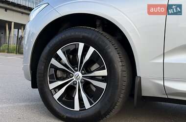 Внедорожник / Кроссовер Volvo XC60 2020 в 