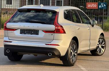 Внедорожник / Кроссовер Volvo XC60 2020 в 
