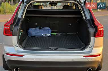 Внедорожник / Кроссовер Volvo XC60 2020 в 
