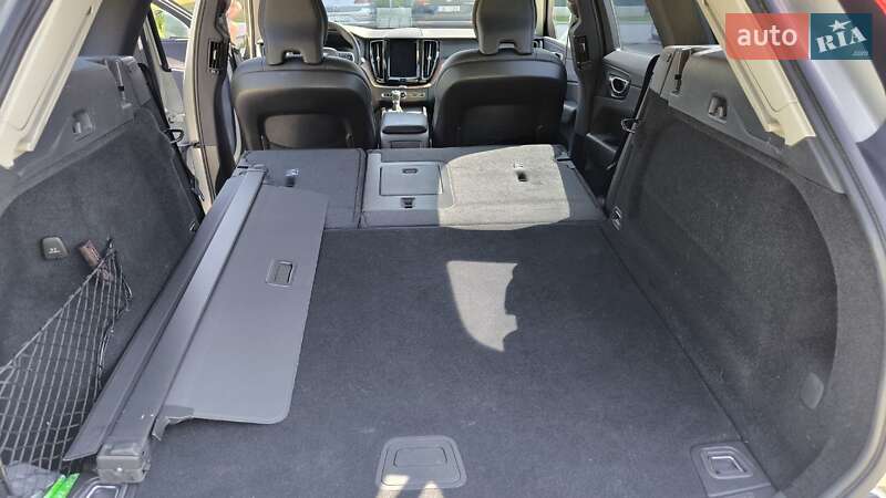 Внедорожник / Кроссовер Volvo XC60 2020 в Ивано-Франковске фото 19 Внедорожник / Кроссовер Volvo XC60 2020 в Ивано-Франковске
