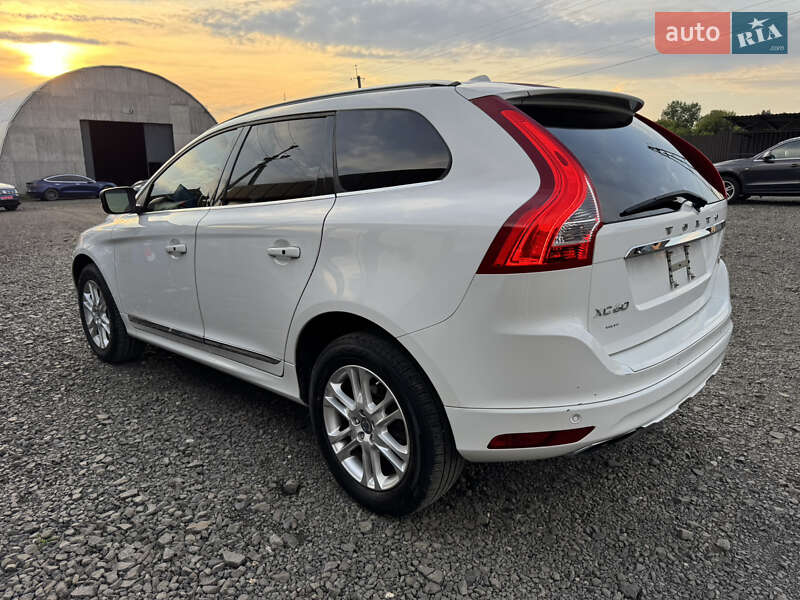 Позашляховик / Кросовер Volvo XC60 2016 в Луцьку