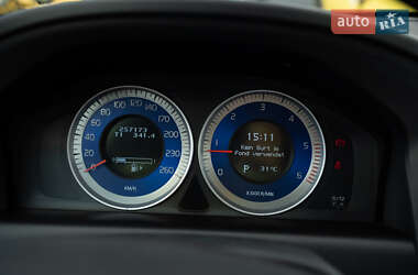 Внедорожник / Кроссовер Volvo XC60 2013 в 