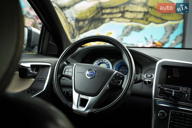 Внедорожник / Кроссовер Volvo XC60 2013 в Киеве фото 29 Внедорожник / Кроссовер Volvo XC60 2013 в Киеве