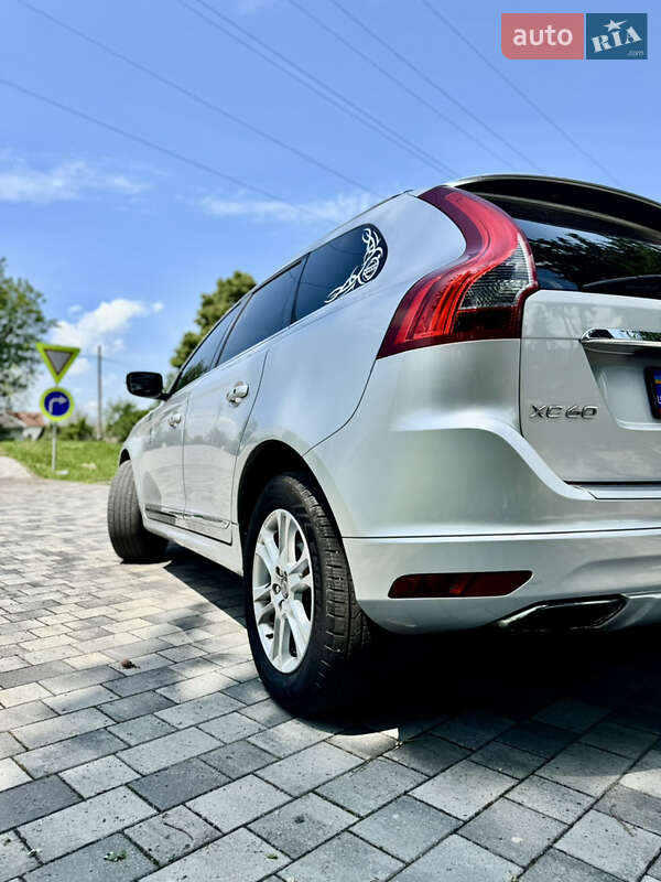 Внедорожник / Кроссовер Volvo XC60 2015 в Староконстантинове