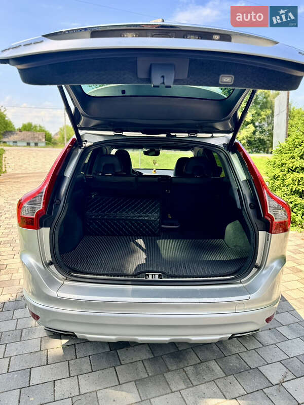 Внедорожник / Кроссовер Volvo XC60 2015 в Староконстантинове