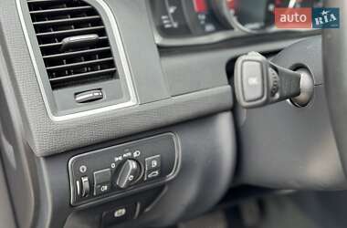Внедорожник / Кроссовер Volvo XC60 2015 в 