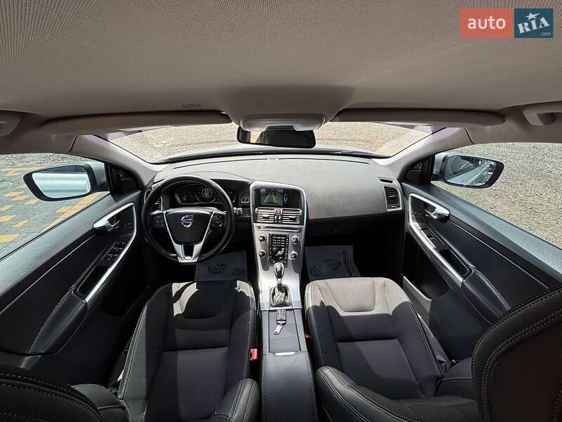 Позашляховик / Кросовер Volvo XC60 2017 в Львові