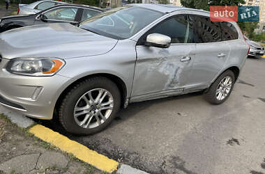 Внедорожник / Кроссовер Volvo XC60 2015 в 