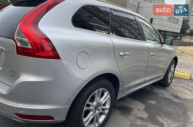 Внедорожник / Кроссовер Volvo XC60 2015 в 