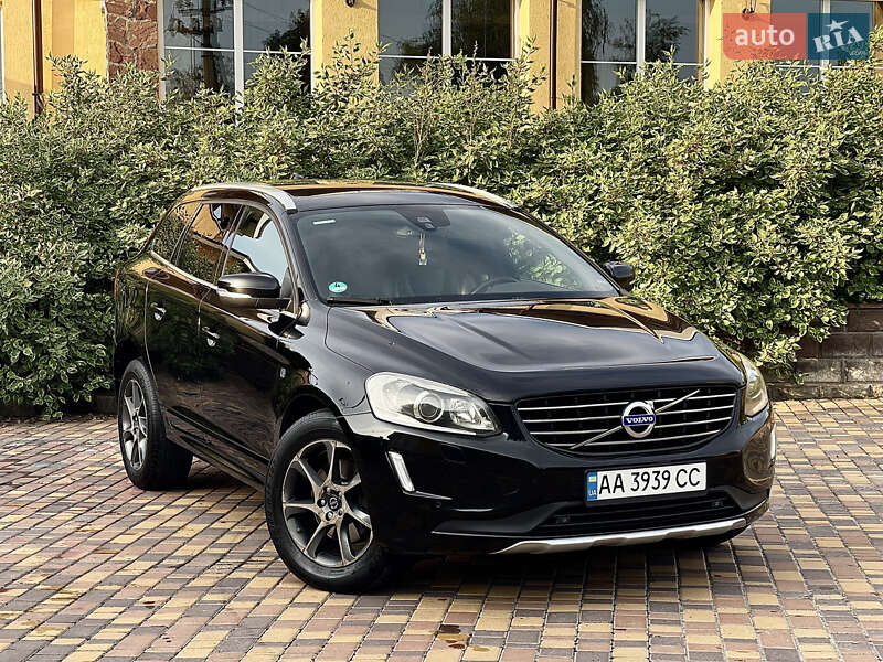 Внедорожник / Кроссовер Volvo XC60 2015 в 