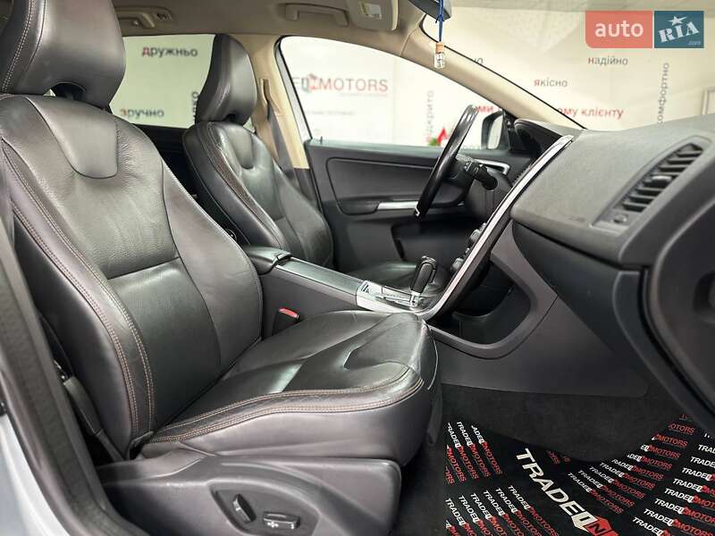 Позашляховик / Кросовер Volvo XC60 2012 в Києві