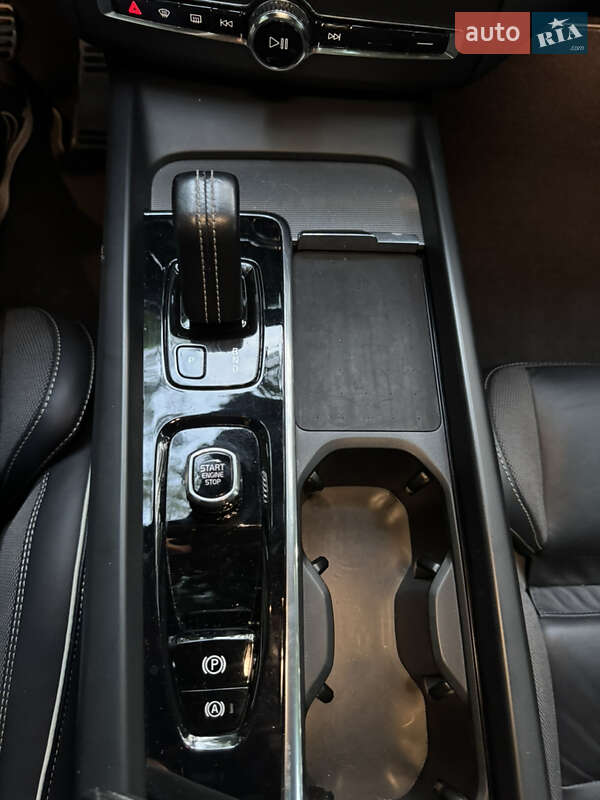 Внедорожник / Кроссовер Volvo XC60 2021 в Харькове фото 31 Внедорожник / Кроссовер Volvo XC60 2021 в Харькове