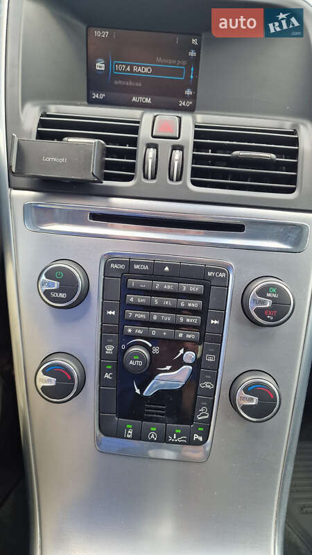 Позашляховик / Кросовер Volvo XC60 2017 в Броварах