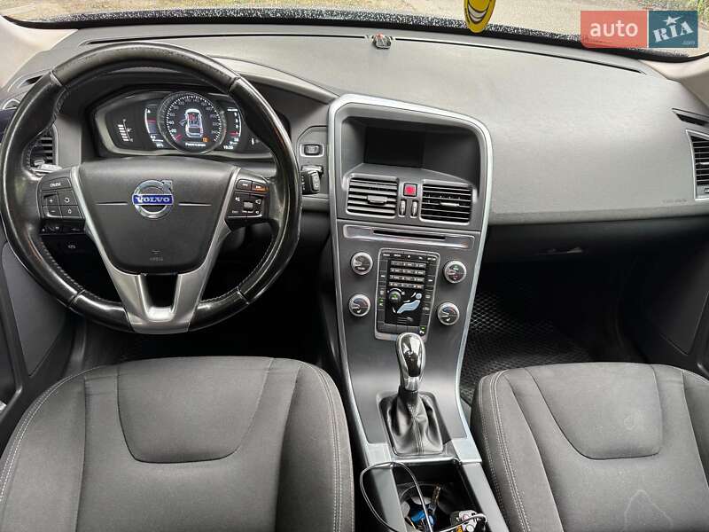 Позашляховик / Кросовер Volvo XC60 2014 в Києві