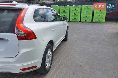 Внедорожник / Кроссовер Volvo XC60 2014 в 