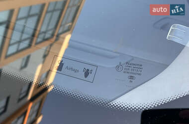 Внедорожник / Кроссовер Volvo XC60 2016 в 
