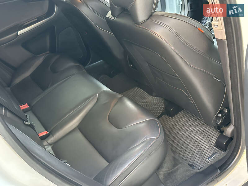 Позашляховик / Кросовер Volvo XC60 2016 в Вінниці