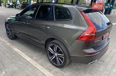 Внедорожник / Кроссовер Volvo XC60 2020 в 