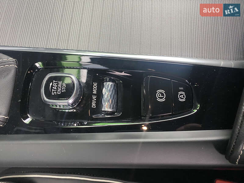 Внедорожник / Кроссовер Volvo XC60 2020 в Луцке