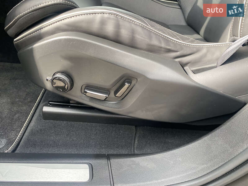 Внедорожник / Кроссовер Volvo XC60 2020 в Луцке