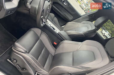 Внедорожник / Кроссовер Volvo XC60 2020 в 
