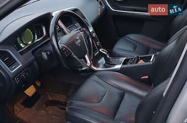 Внедорожник / Кроссовер Volvo XC60 2014 в 