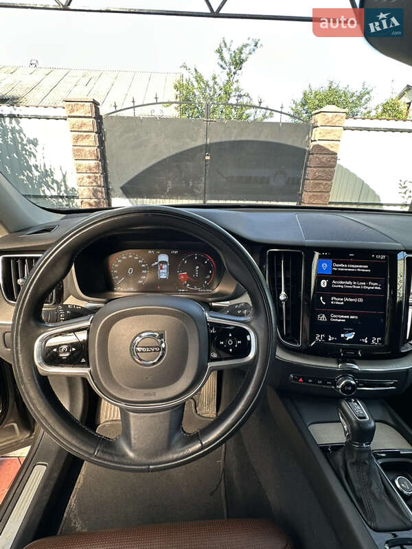 Позашляховик / Кросовер Volvo XC60 2017 в Києві