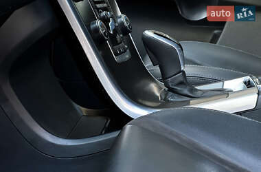 Внедорожник / Кроссовер Volvo XC60 2014 в 