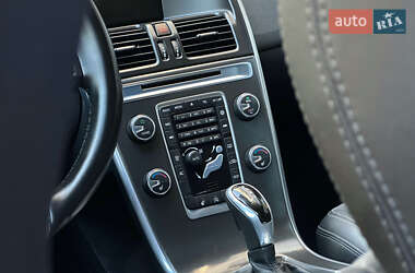 Внедорожник / Кроссовер Volvo XC60 2014 в 