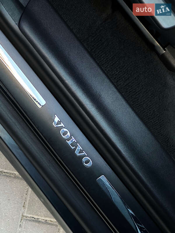 Внедорожник / Кроссовер Volvo XC60 2014 в Тернополе