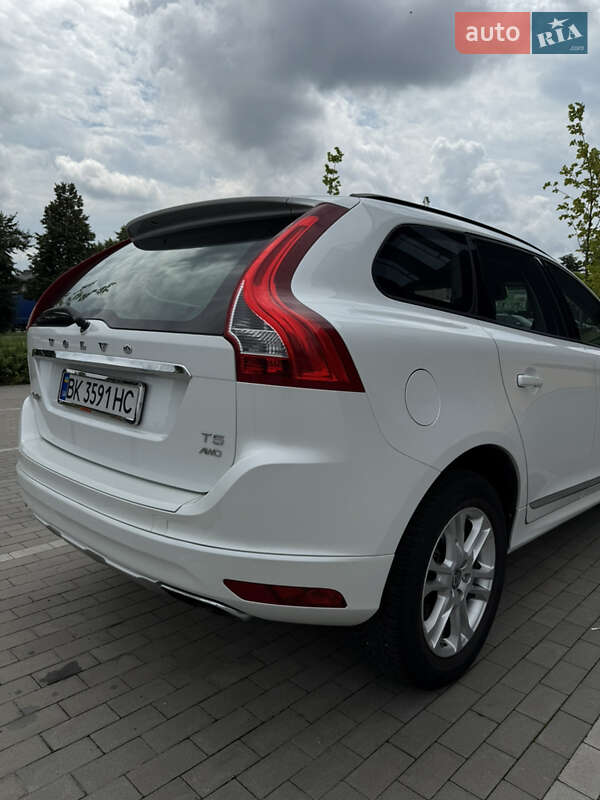 Внедорожник / Кроссовер Volvo XC60 2014 в Ровно